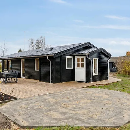 Feriehus Cozy With A Great Location *