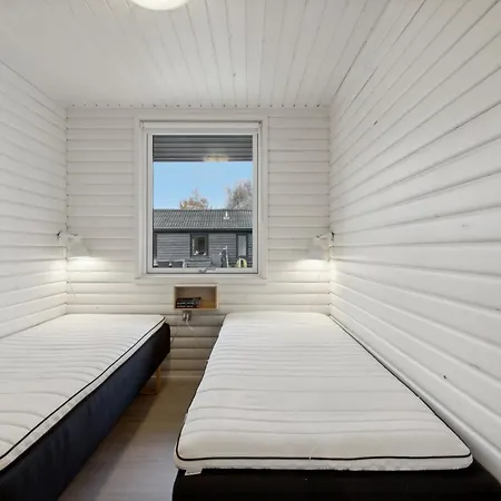 Cozy With A Great Location *